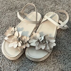 Girls flower sandals